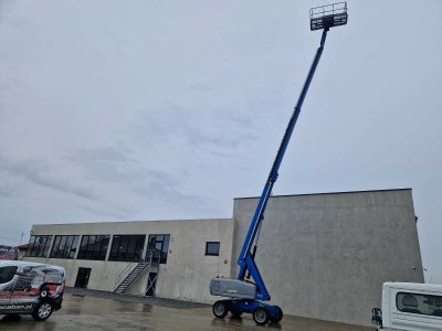 GENIE S-65 / JLG 660SJ